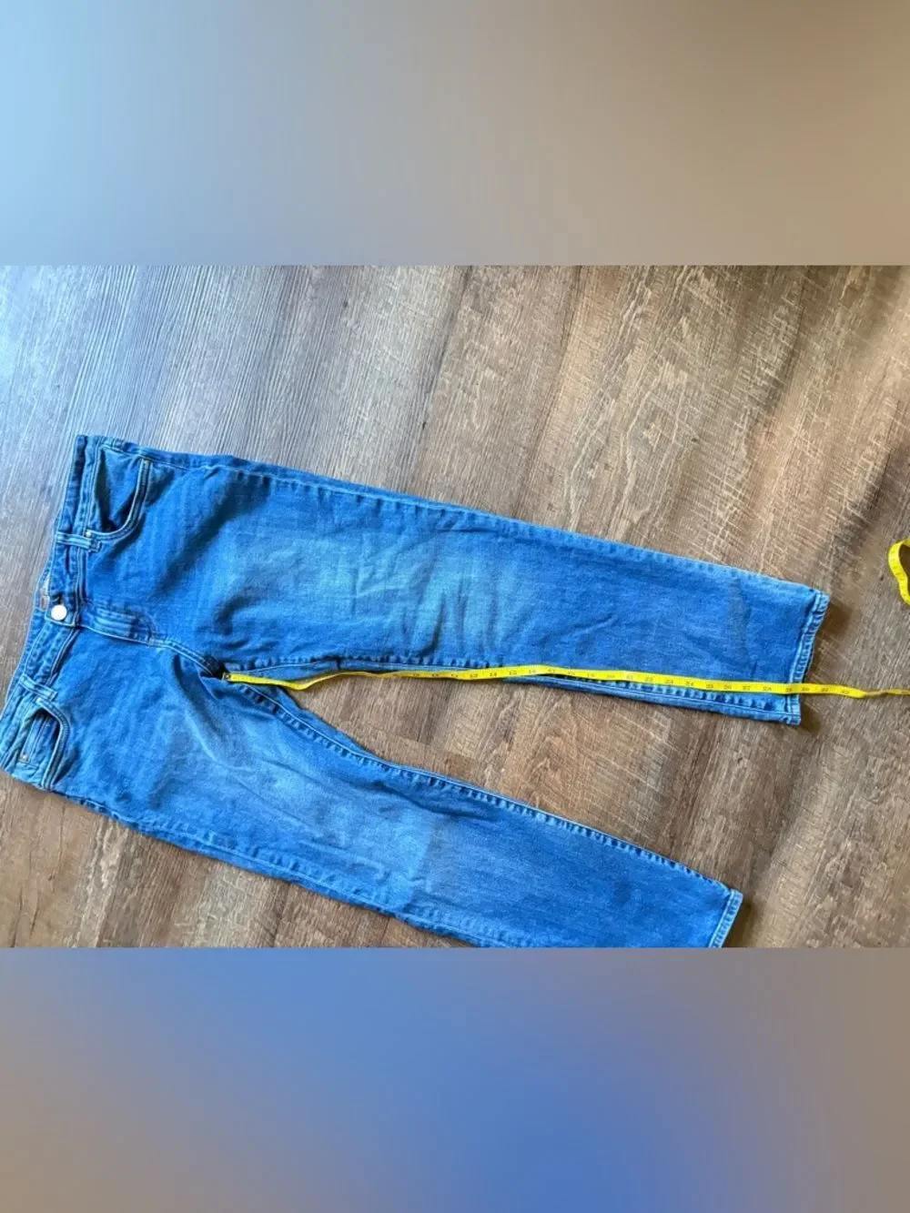KUT From the Kloth mid rise Catherine Boyfriend jeans medium wash denim 14 EUC